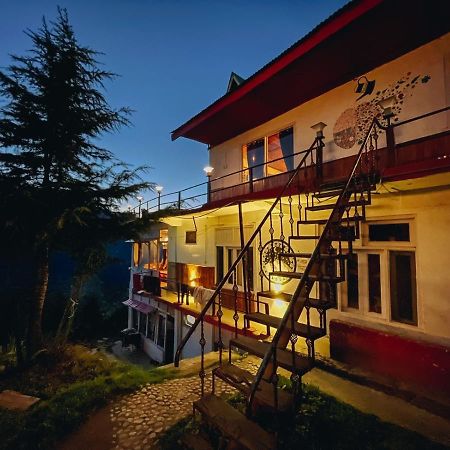 Firgun Chapter Shoja Hostel Exterior photo