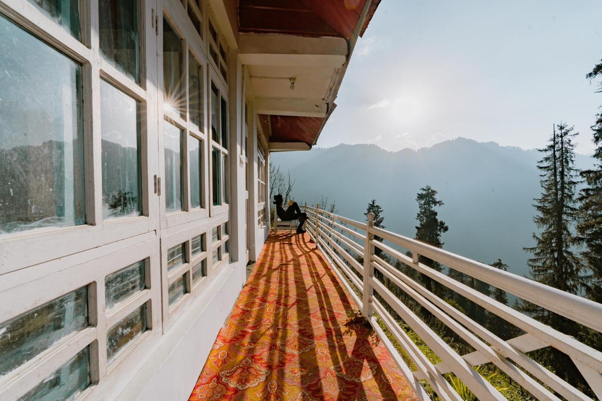 Firgun Chapter Shoja Hostel Exterior photo